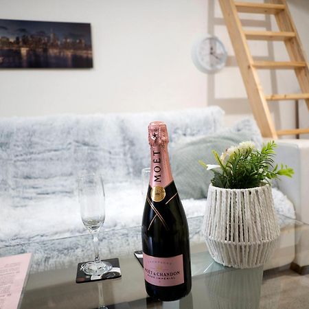 New Stylish Place For Couple Bratislava Exterior foto
